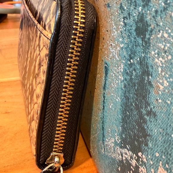 Kate Spade New York Snakeskin Embossed Continental Zip Wallet – Tan/Black - Picture 5 of 14